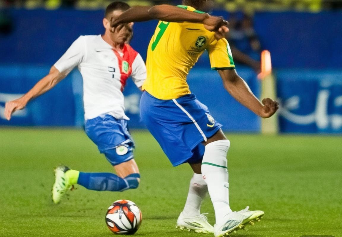 巴西瑞士足球对决：关键时刻战术解析与球员亮点(图2)