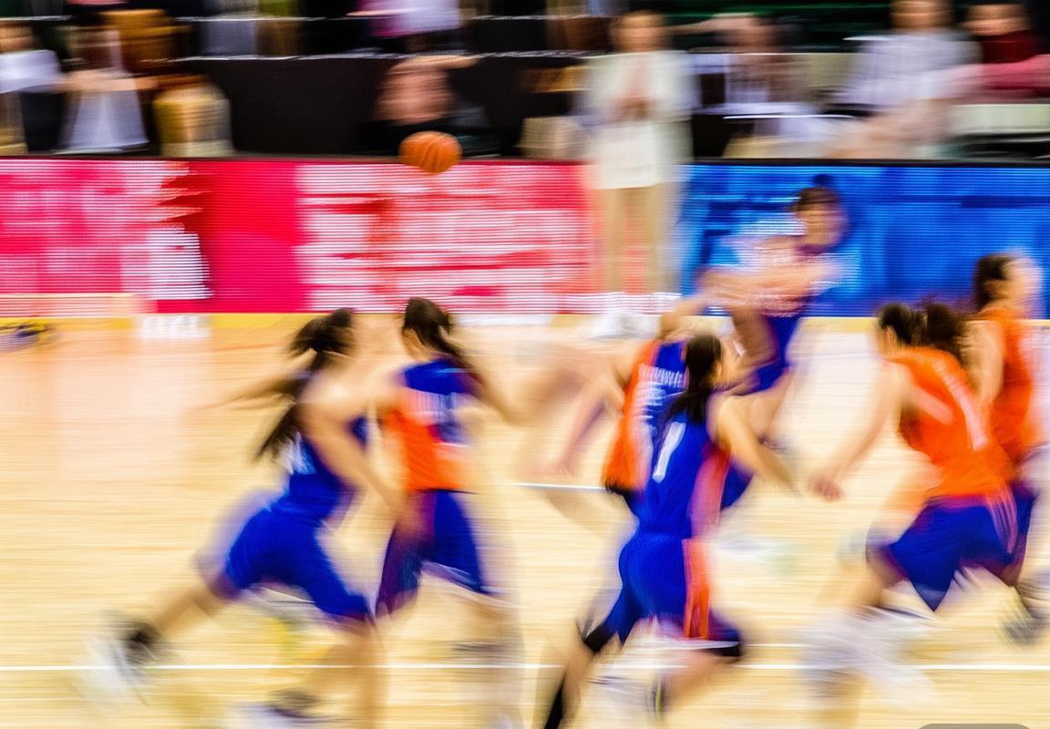 北京女篮逆转广东队：生死战末节绝地反击(图2)