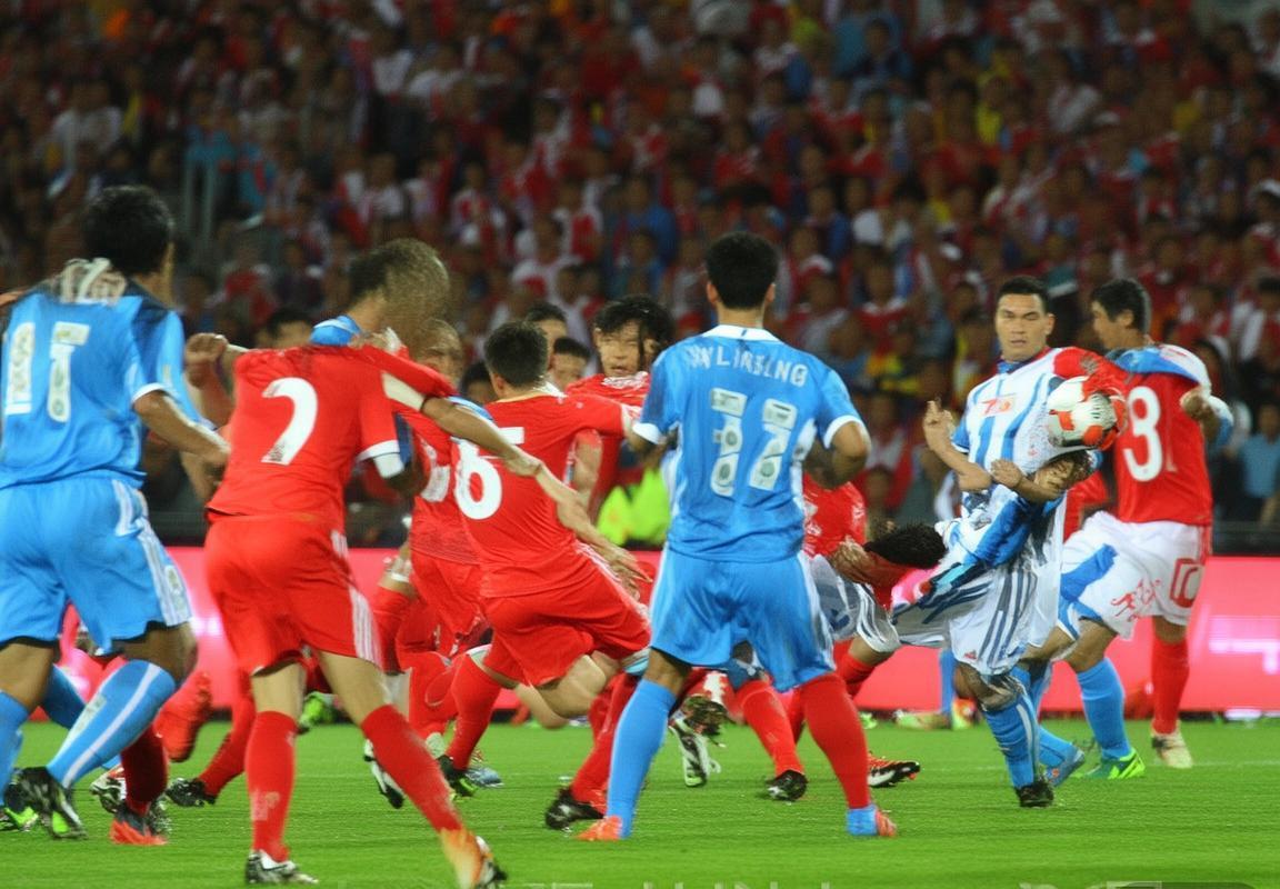 2013中超巅峰战：国安鲁能激情对决回顾(图3)